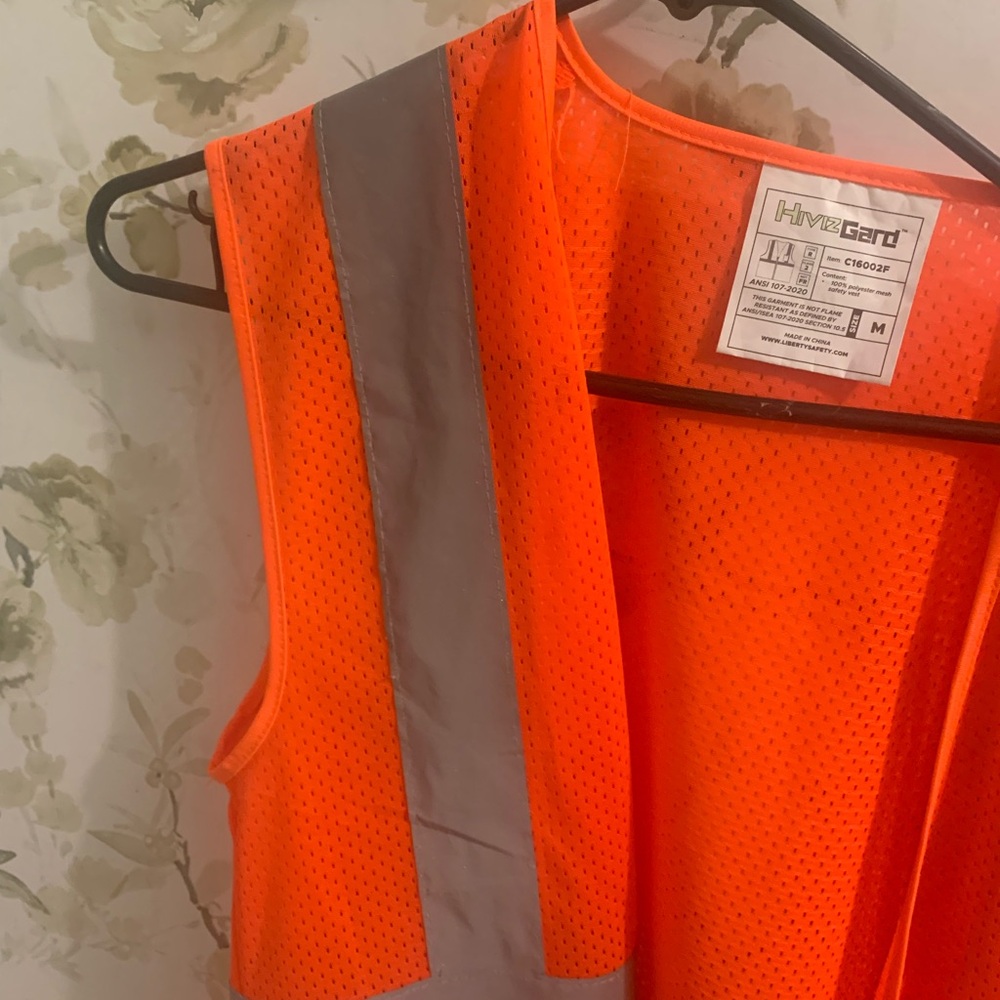 High Visibility Safety Vest - Picture 6 of 7